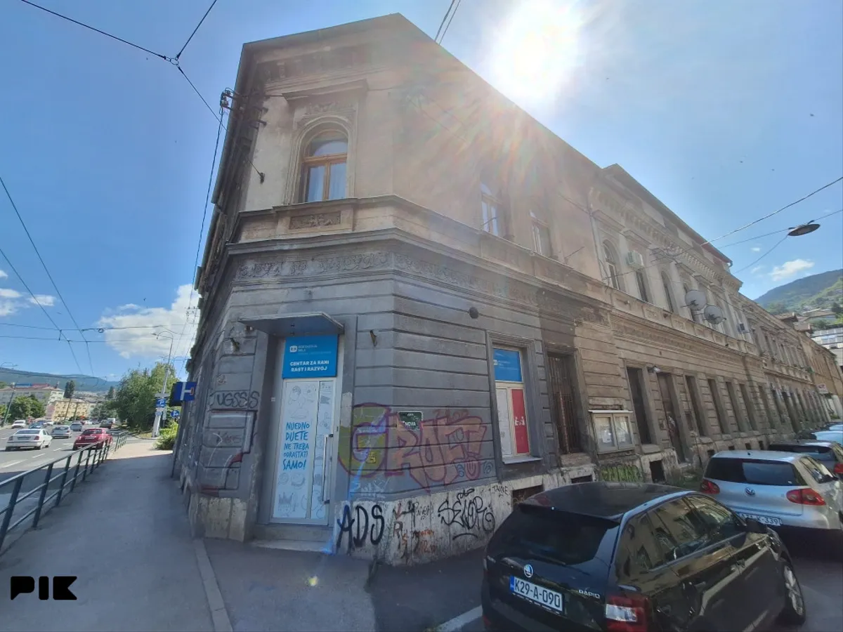 Trosoban stan Terezija Skenderija